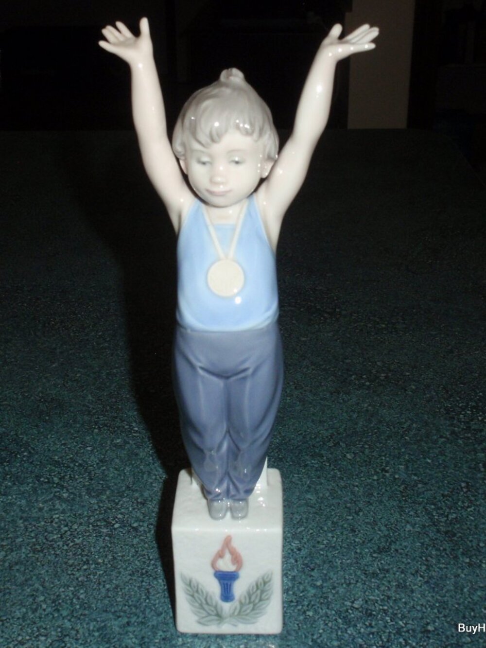 “Olympic Champion” Lladro Figurine #5871 Made In Spain - Rare Boy Olympian!